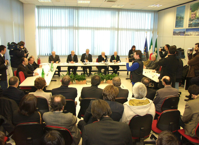 Ingrandisci immagine