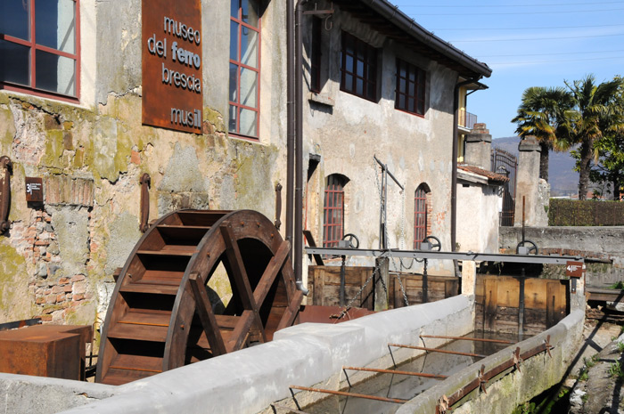 Ingrandisci immagine