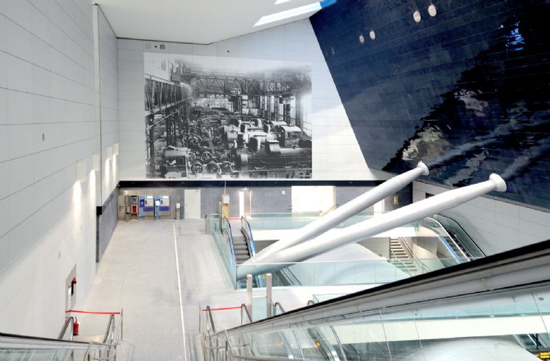 Rendering dell'installazione fotografica nella stazione della metropolitana 